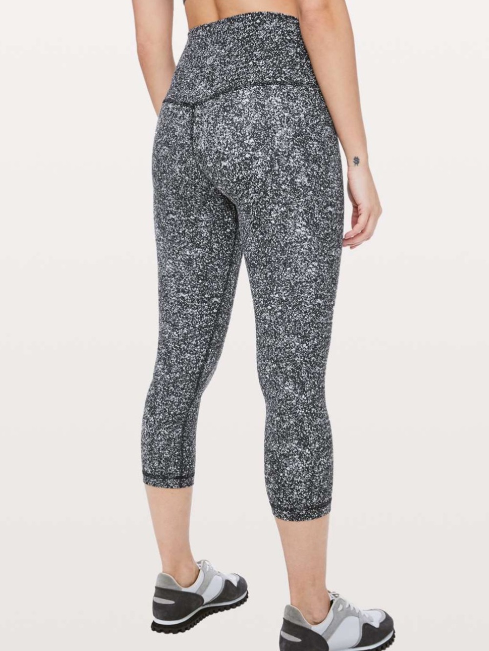 Lululemon Align Crop *21" Diffuse Starlight Black